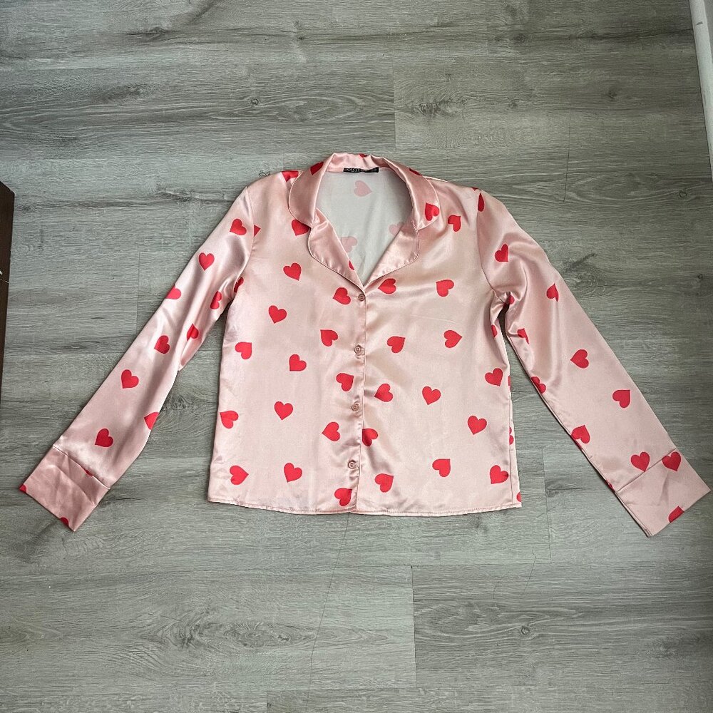 Nasty Gal_Satin Heart Print Pajama Top sz_Small Pink with Red Hearts